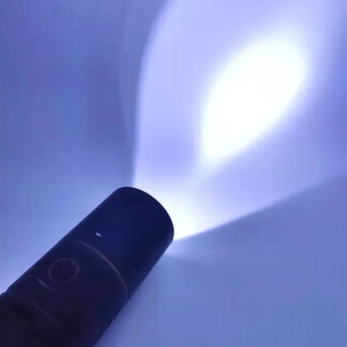 Telescopic Zoom LED Flashlight - Image 2