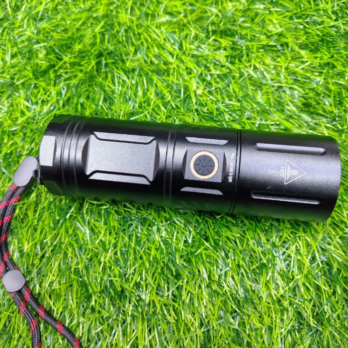 Telescopic Zoom LED Flashlight - Image 6